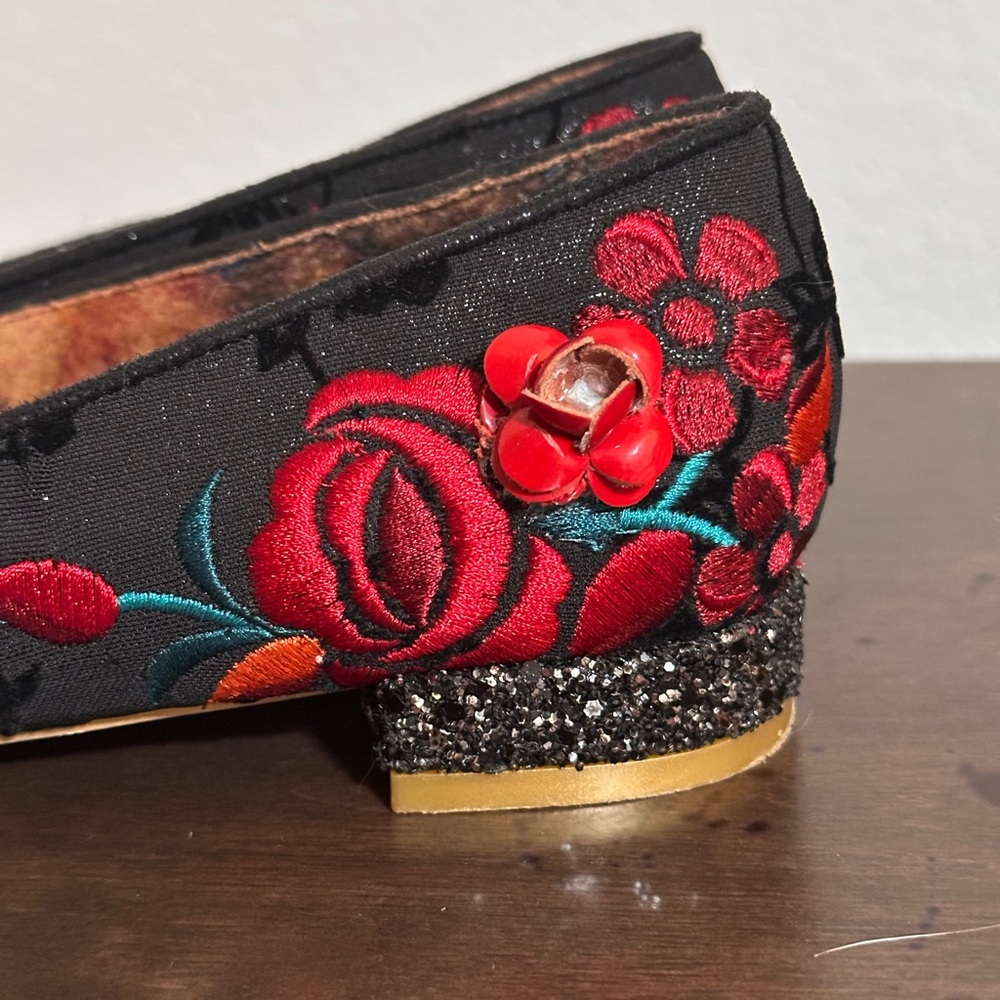 Irregular‎ Choice Casa Blanka Black Floral Embroidered Flats Women UK 38 US 7.5 - Picture 5 of 14